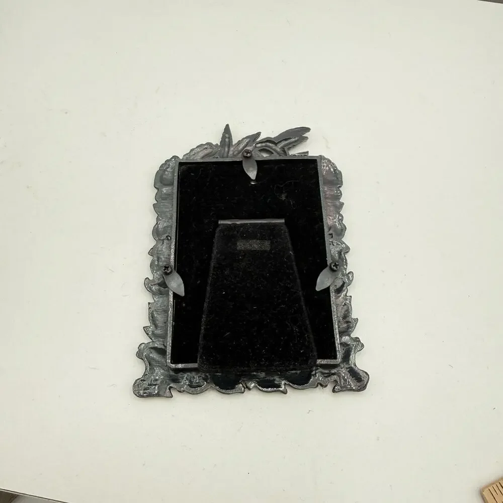 Vtg Pewter Small Picture Frame ~ 5”x3.5” Hummingbirds‎ Floral Leaves EUC